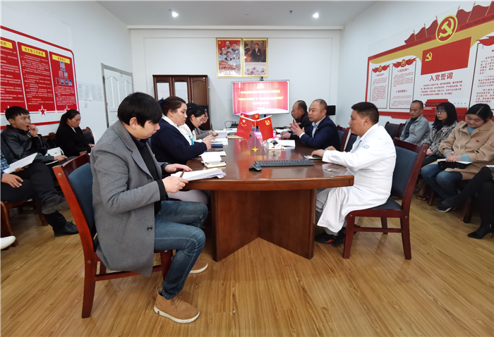 西藏阜康醫(yī)療股份有限公司黨委召開“不忘初心 牢記使命”和“不忘合作初心 繼續(xù)攜手前進”主題教育交流研討會